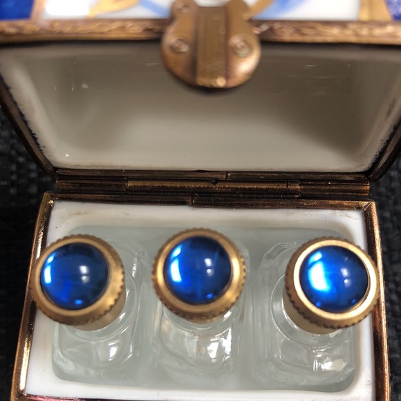 Limoges, Paint Main, Mini Three Bottle Perfume Box, - Picture 12 of 15